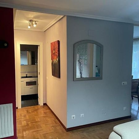 Apartamento Parque Del Oeste Oviedo Bagian luar foto